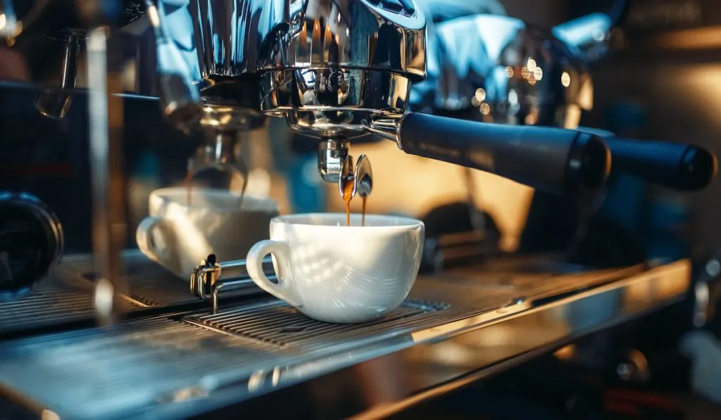 making espresso using espresso machine